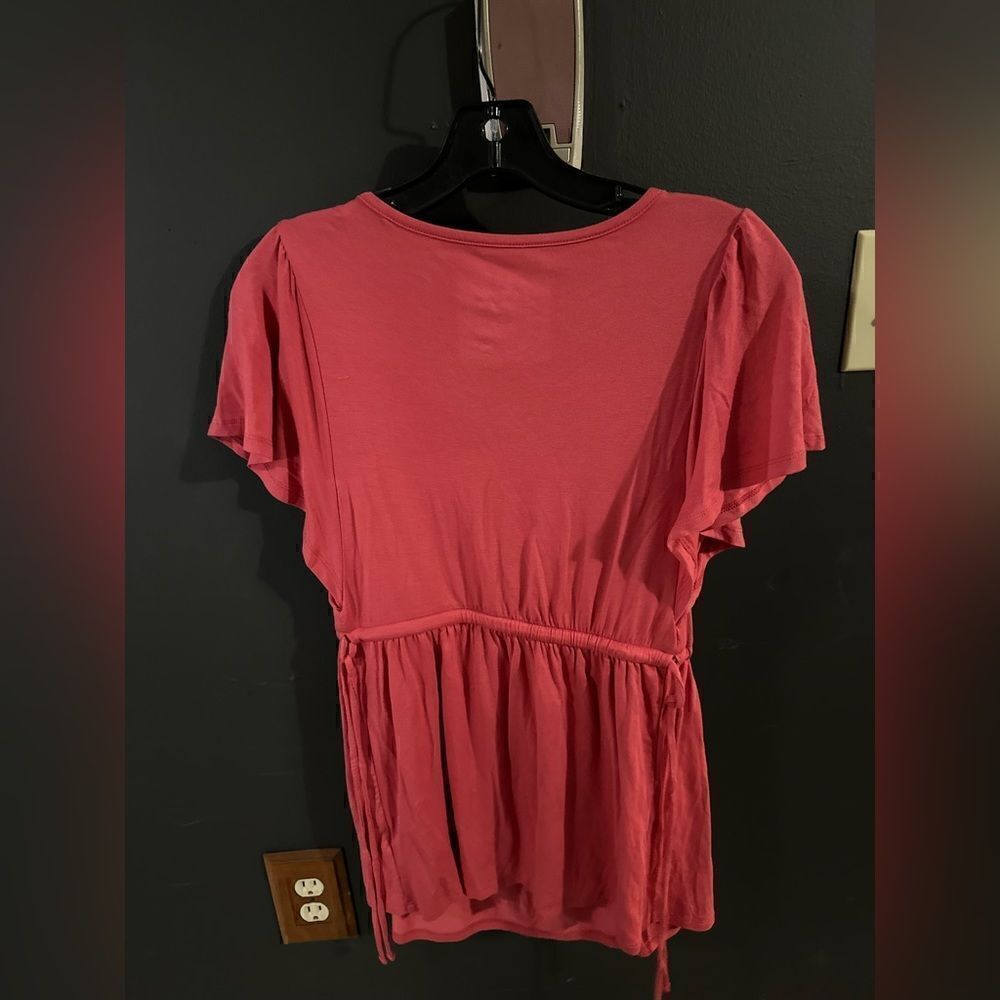 Isabel Maternity Flutter Short Sleeve Tie Waist Maternity Top Coral Res NWT XS - Picture 7 of 15
